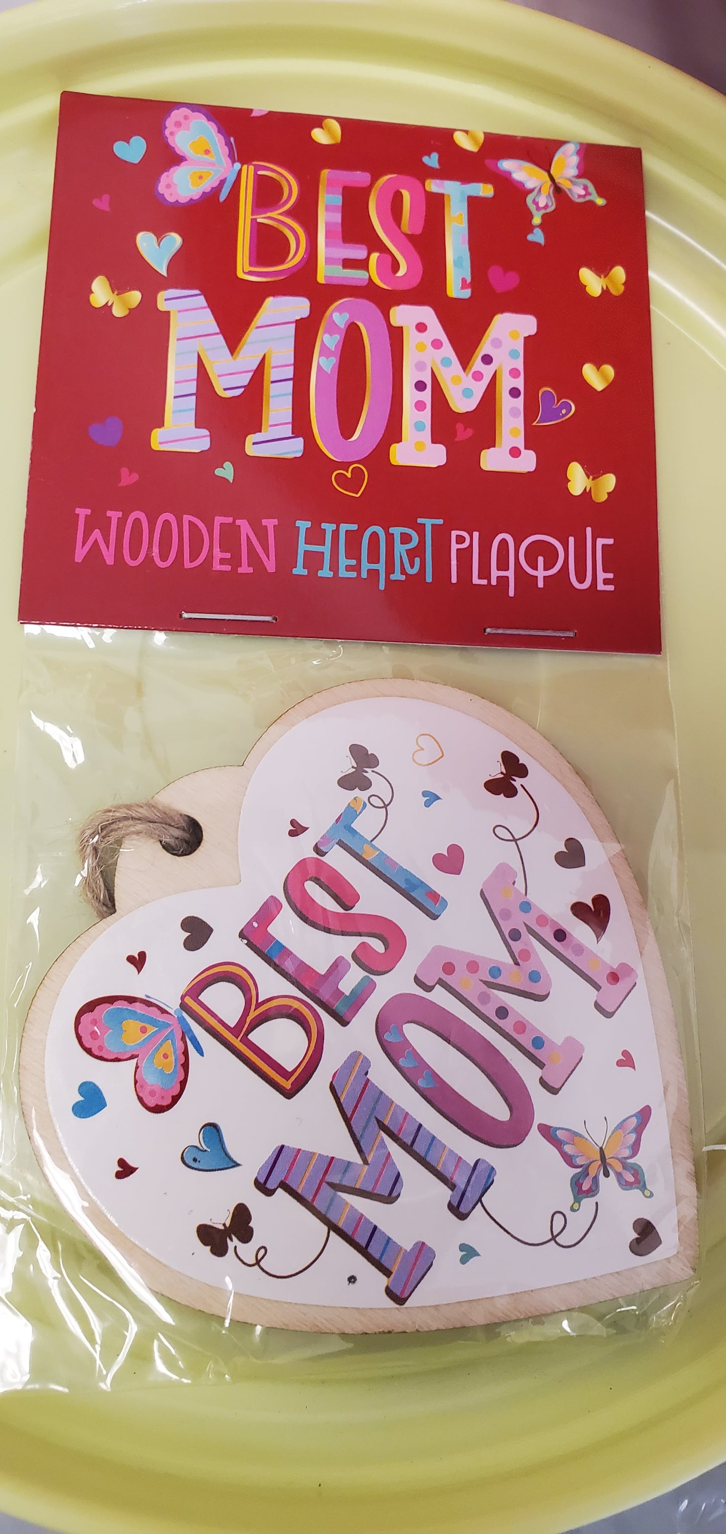 SSHS-313. Best Mom hanging wooden plaque