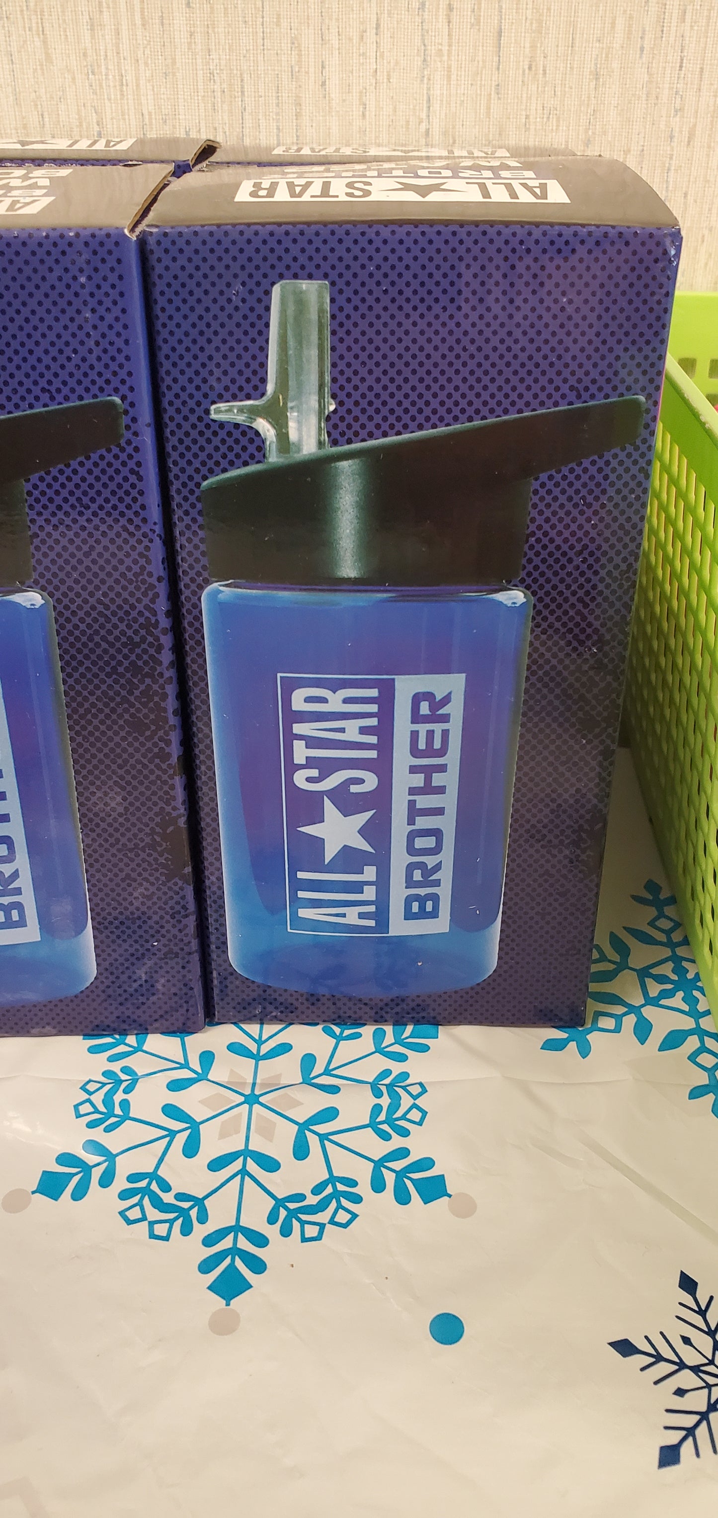 SSHS-411. Brother water bottle