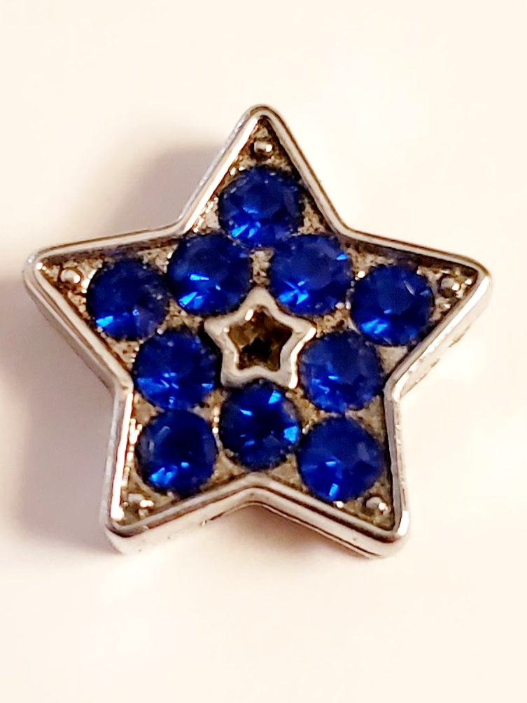ZZZ - 512 - blue star charm