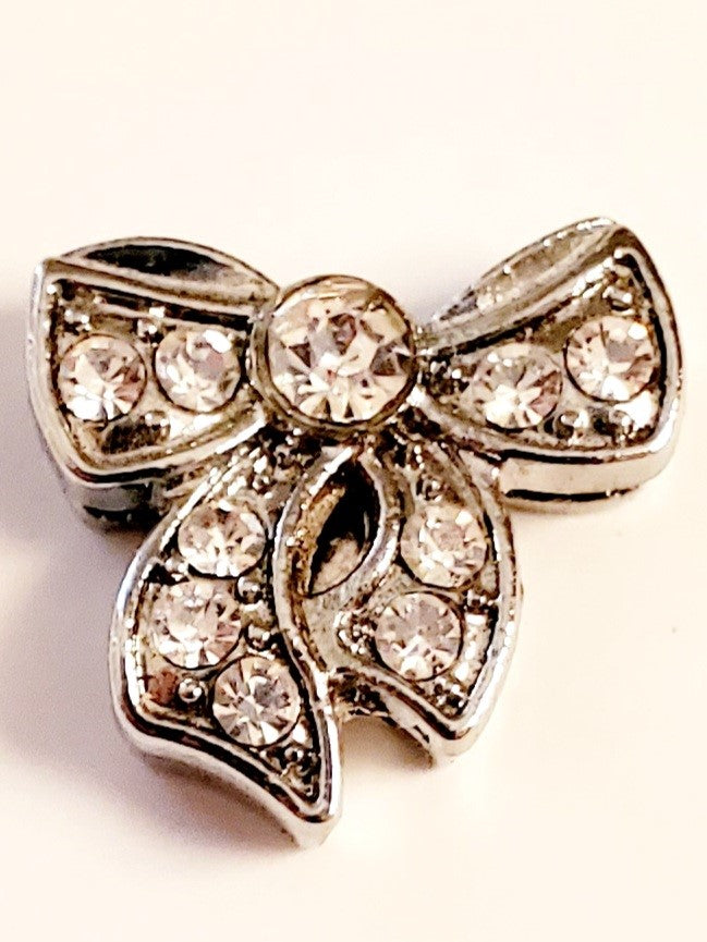ZZZ - 405 - bow charm