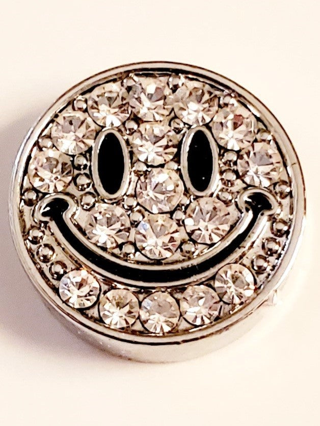 413 - smiley face charm